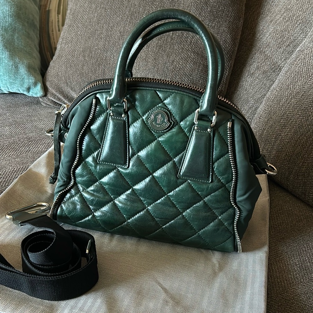 Moncler quilted ceryne borsa leather satchel handbag wit long strap